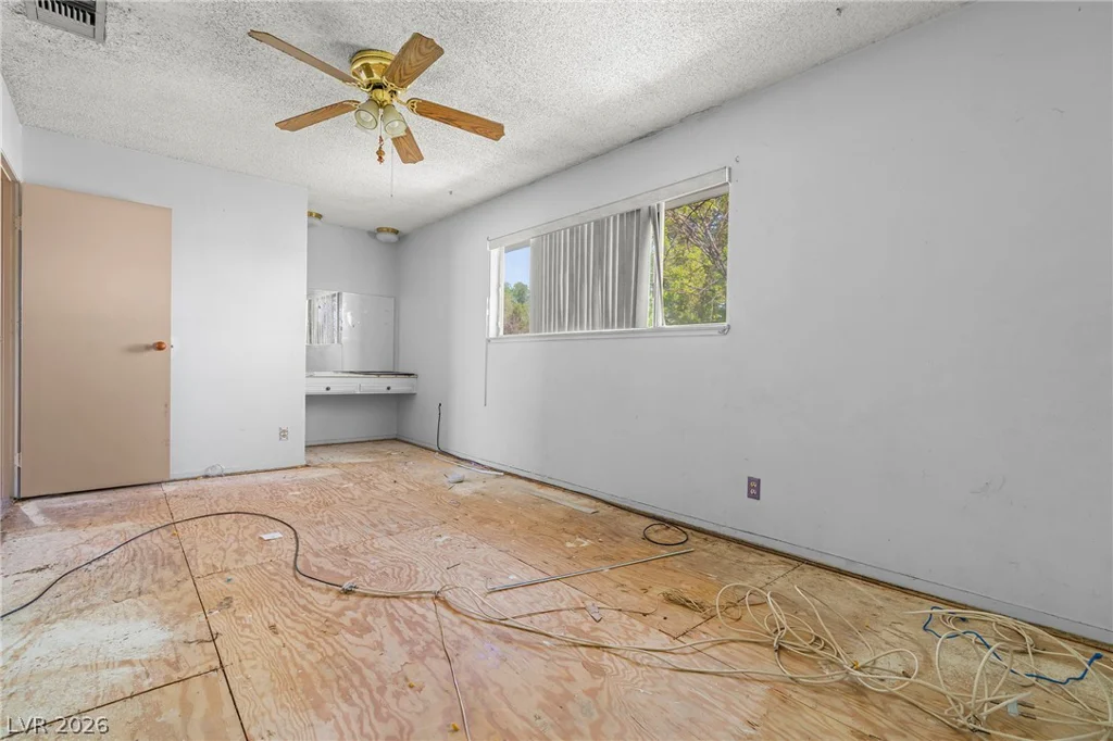 213 Greenbriar Townhouse, Las Vegas, NV 89121