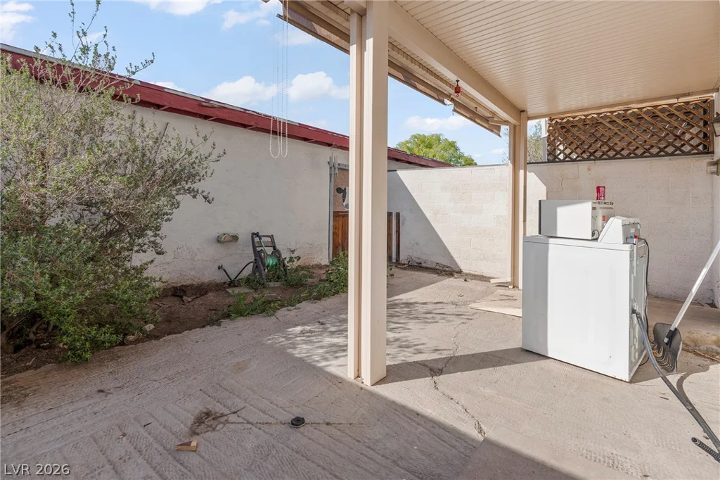 213 Greenbriar Townhouse, Las Vegas, NV 89121