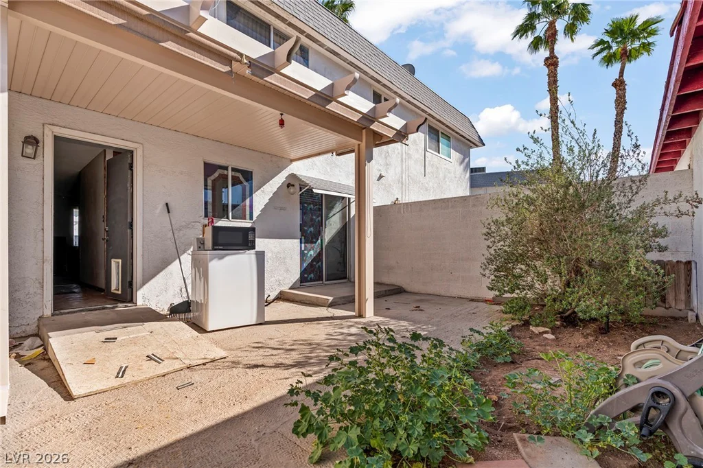 213 Greenbriar Townhouse, Las Vegas, NV 89121