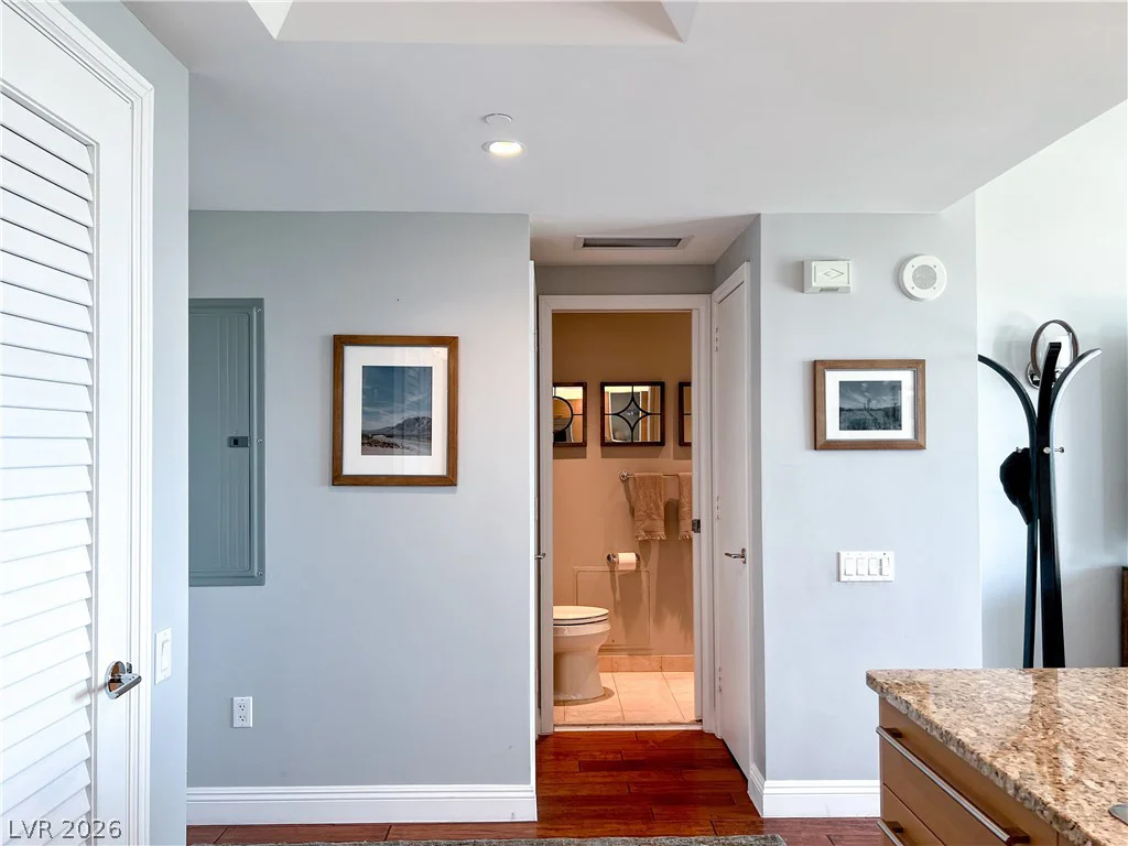 322 Karen, Las Vegas, NV 89109