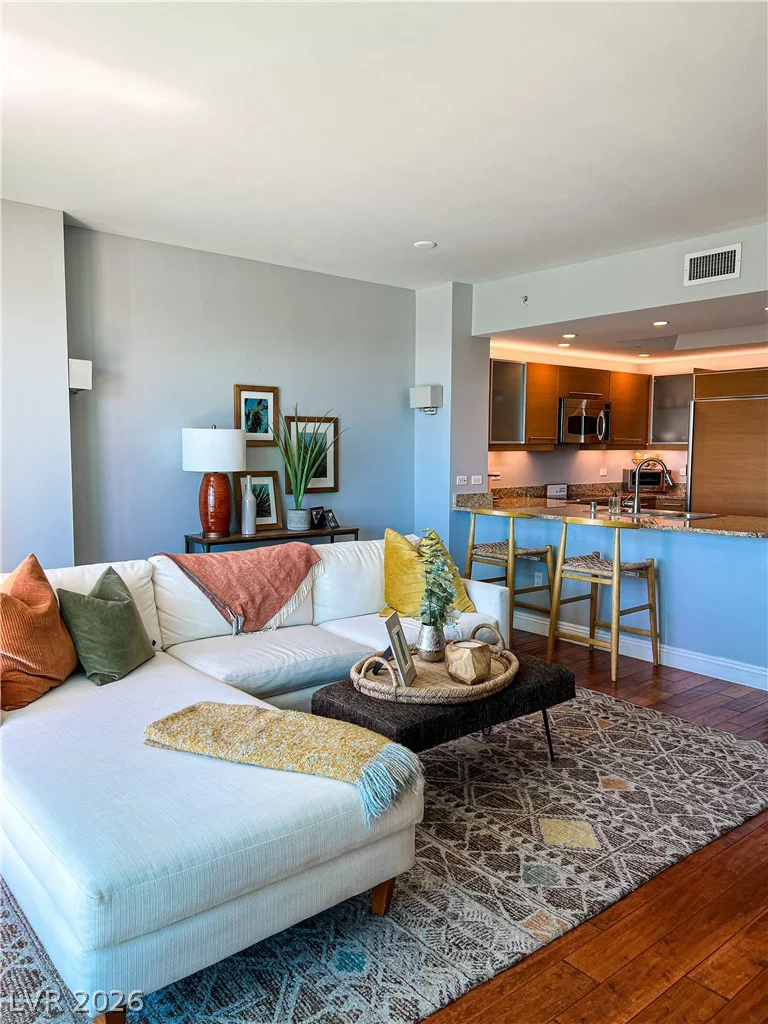322 Karen, Las Vegas, NV 89109