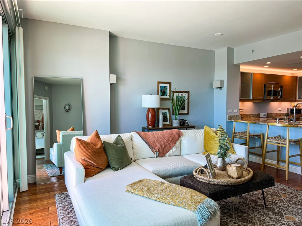 322 Karen, Las Vegas, NV 89109