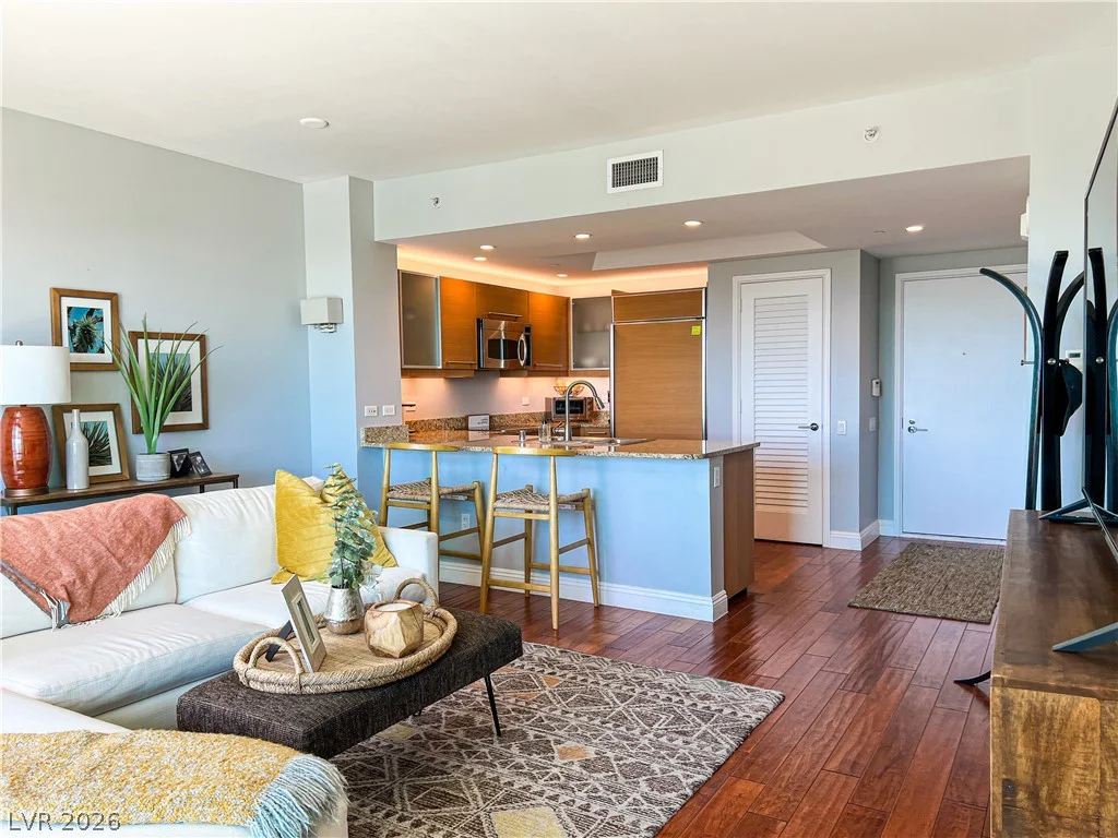 322 Karen, Las Vegas, NV 89109