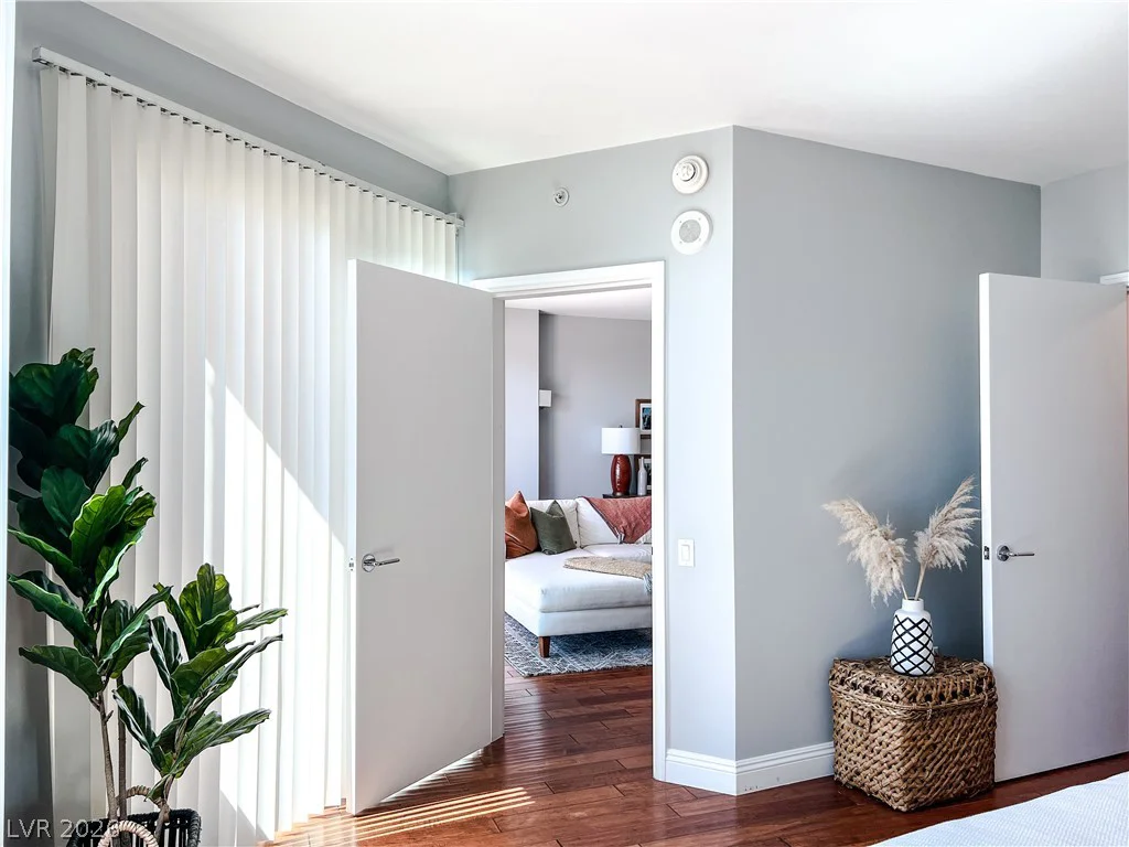 322 Karen, Las Vegas, NV 89109