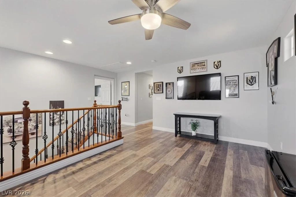 10133 Iron Wood Peak, Las Vegas, NV 89166