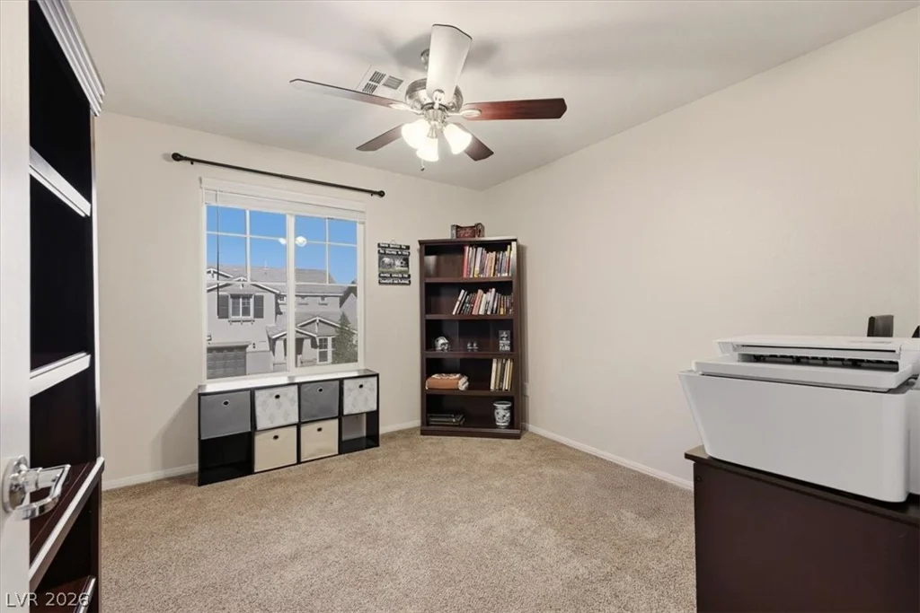 10133 Iron Wood Peak, Las Vegas, NV 89166
