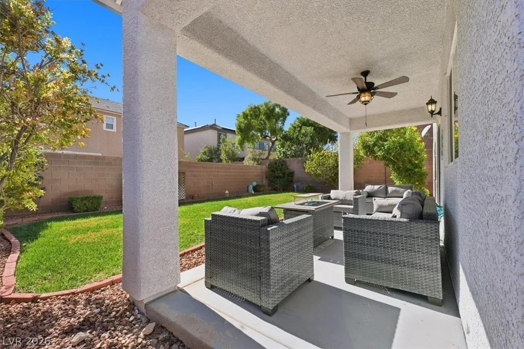 10133 Iron Wood Peak, Las Vegas, NV 89166