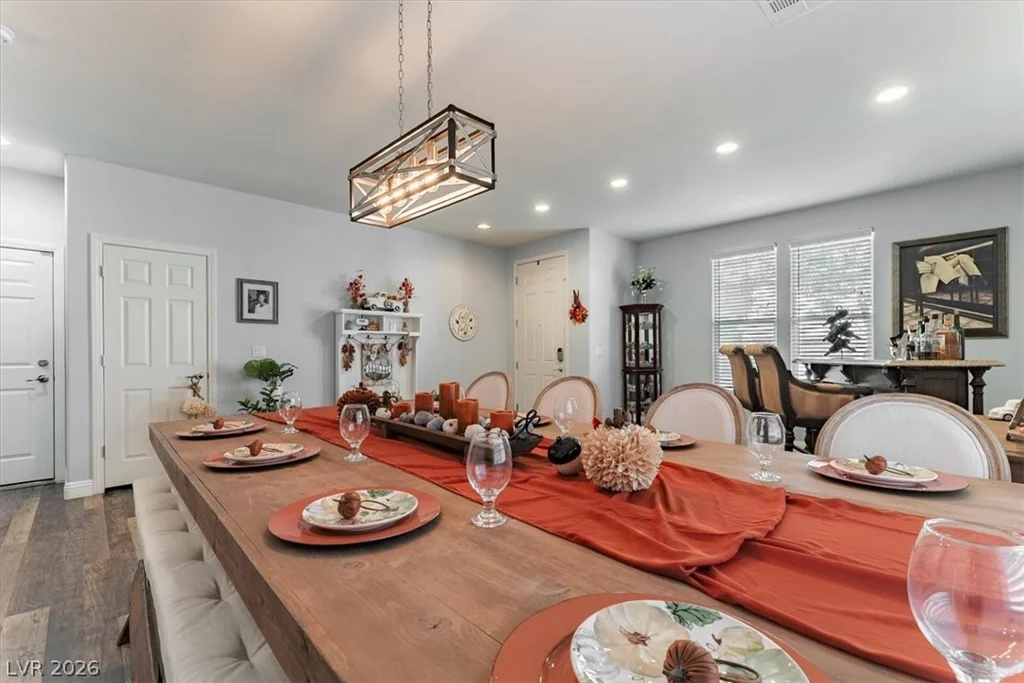10133 Iron Wood Peak, Las Vegas, NV 89166