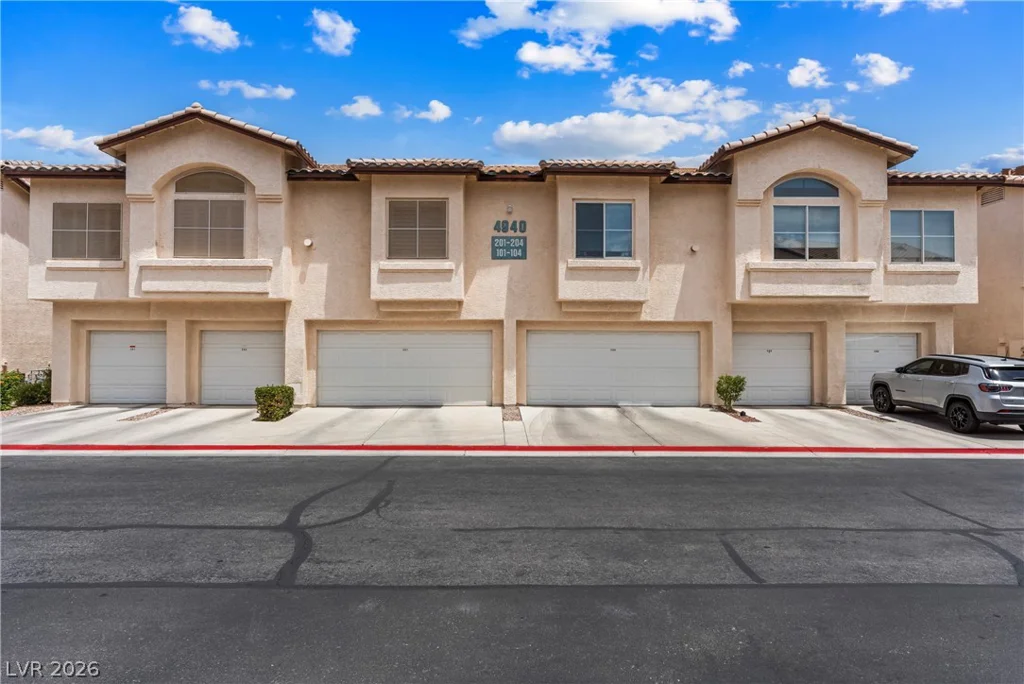 4940 Black Bear, Las Vegas, NV 89149