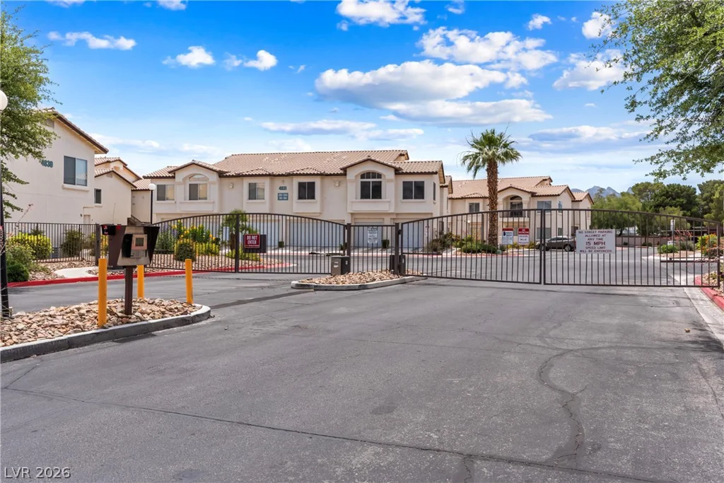 4940 Black Bear, Las Vegas, NV 89149