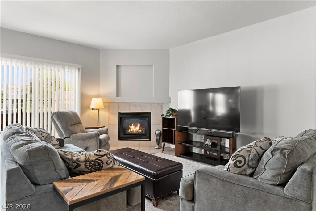 4940 Black Bear, Las Vegas, NV 89149