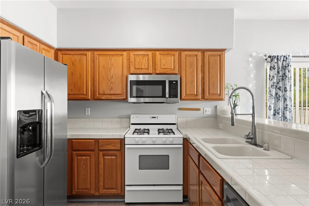 4940 Black Bear, Las Vegas, NV 89149