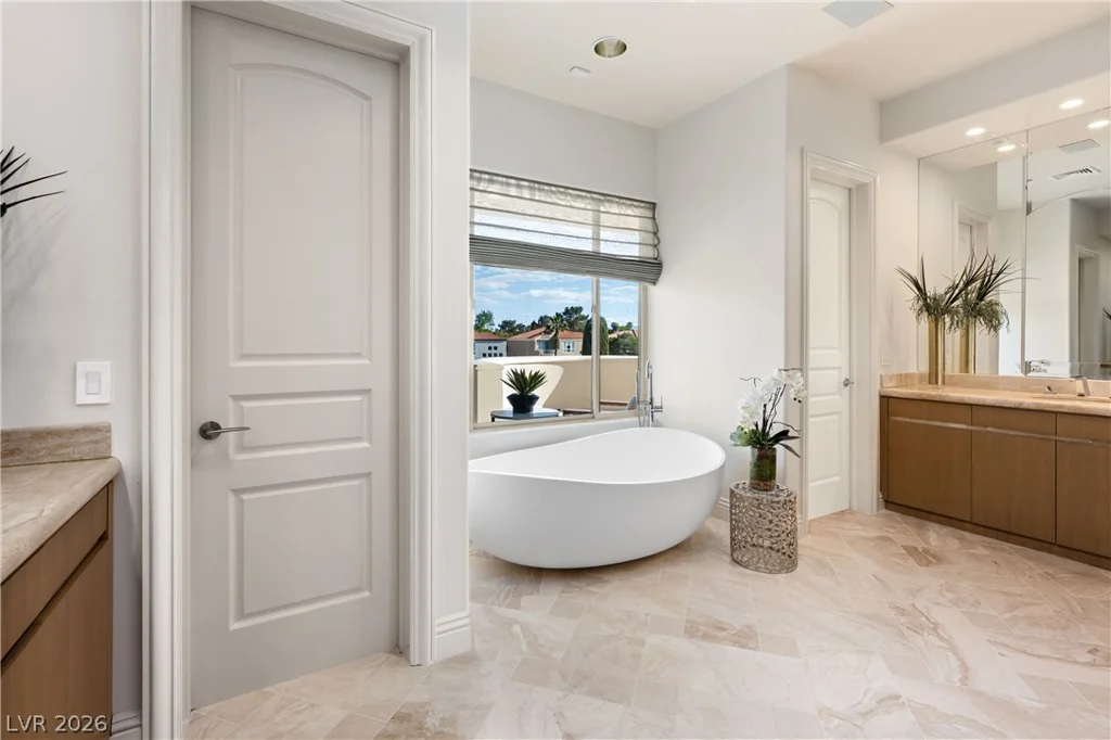 65 Cascade Creek, Las Vegas, NV 89113