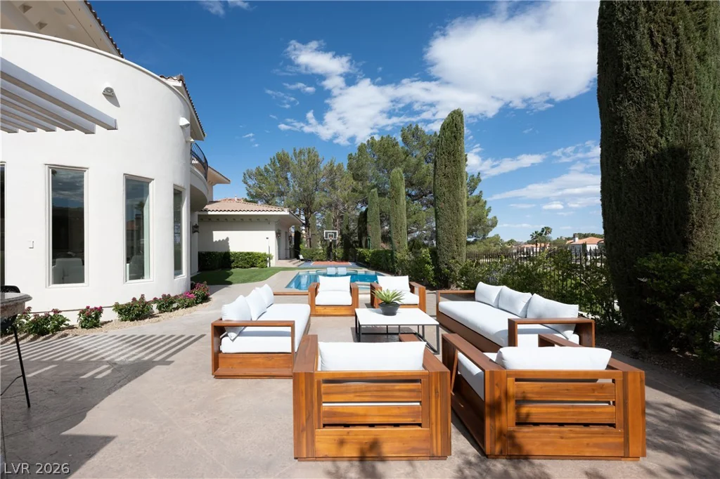 65 Cascade Creek, Las Vegas, NV 89113