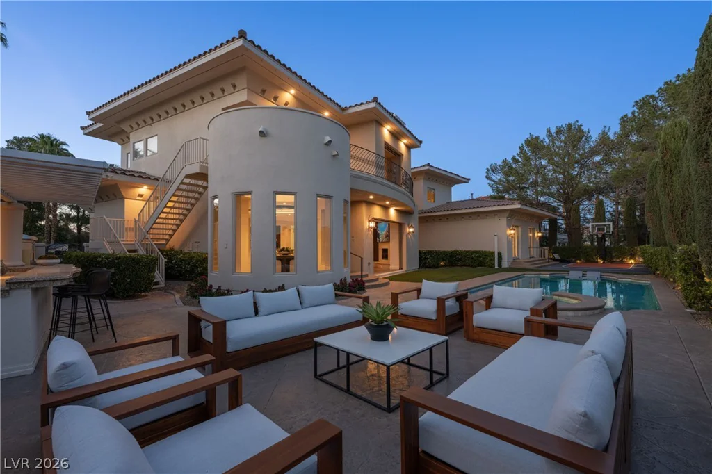 65 Cascade Creek, Las Vegas, NV 89113