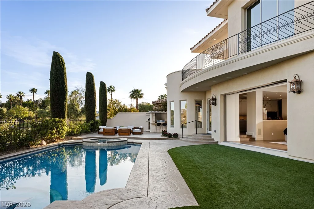 65 Cascade Creek, Las Vegas, NV 89113