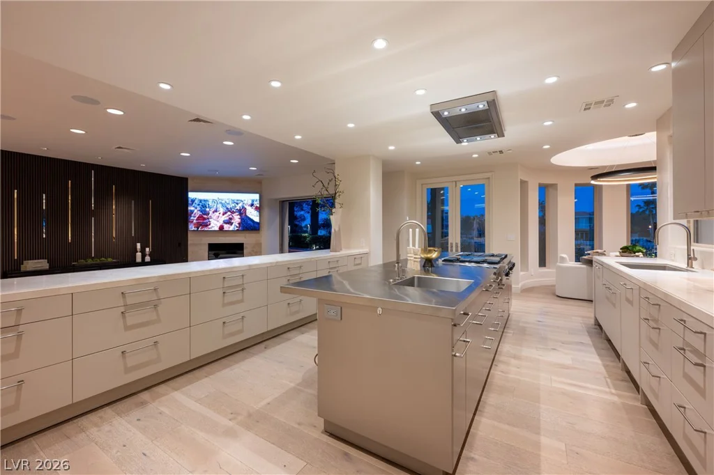 65 Cascade Creek, Las Vegas, NV 89113