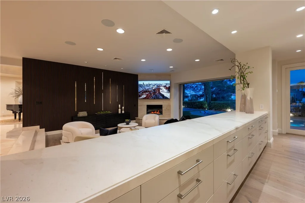 65 Cascade Creek, Las Vegas, NV 89113