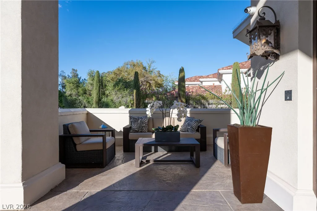 65 Cascade Creek, Las Vegas, NV 89113