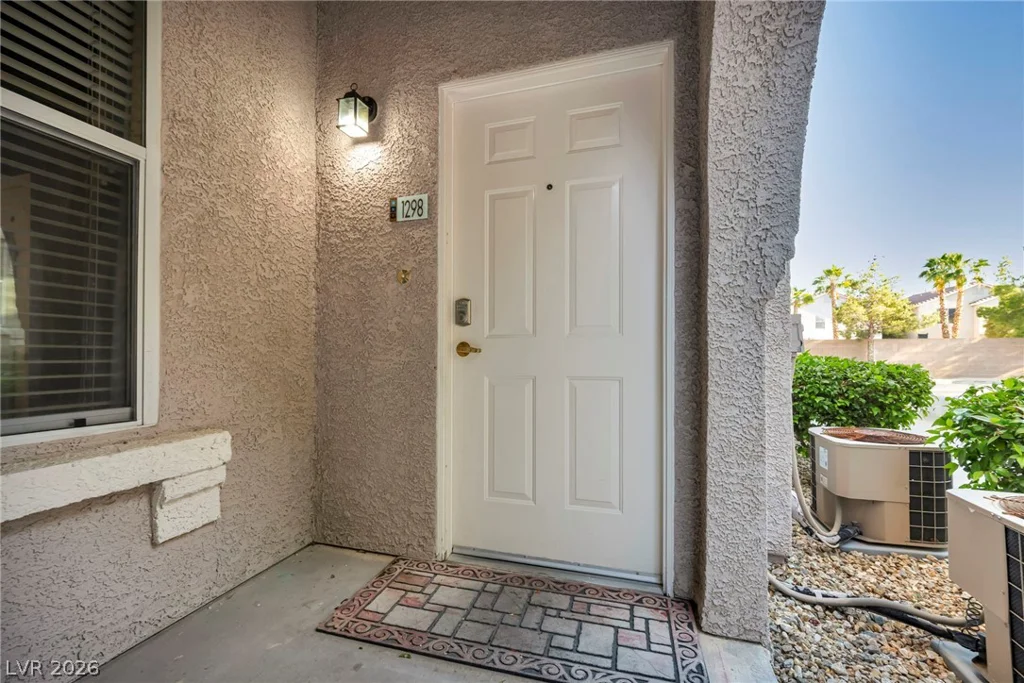 10001 Peace, Las Vegas, NV 89147