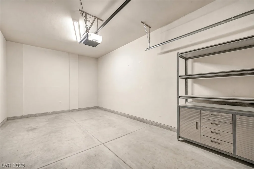 10001 Peace, Las Vegas, NV 89147