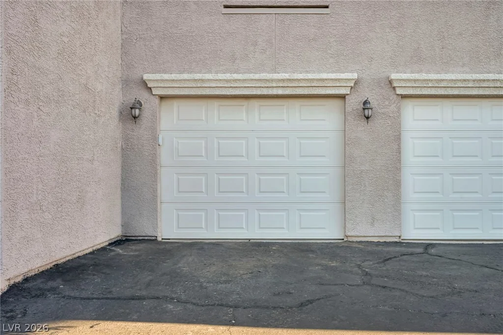 10001 Peace, Las Vegas, NV 89147