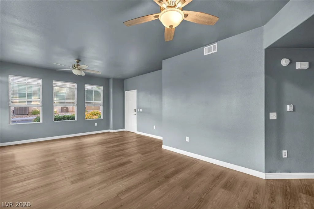 10001 Peace, Las Vegas, NV 89147