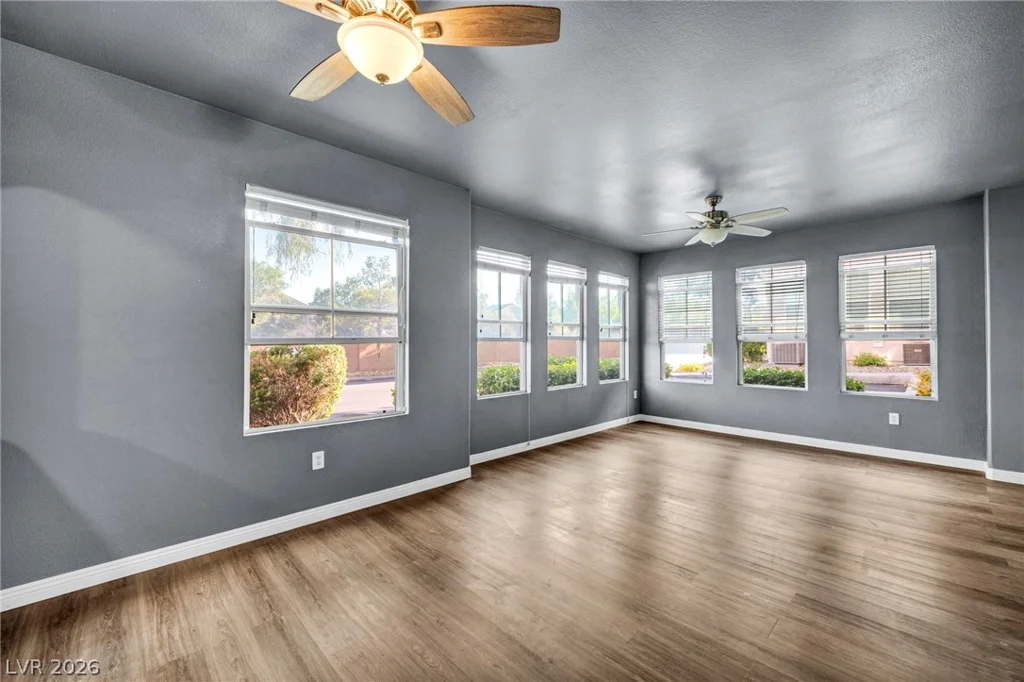 10001 Peace, Las Vegas, NV 89147