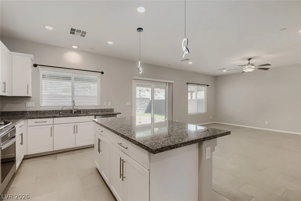 10790 Wild Parsley, Las Vegas, NV 89129
