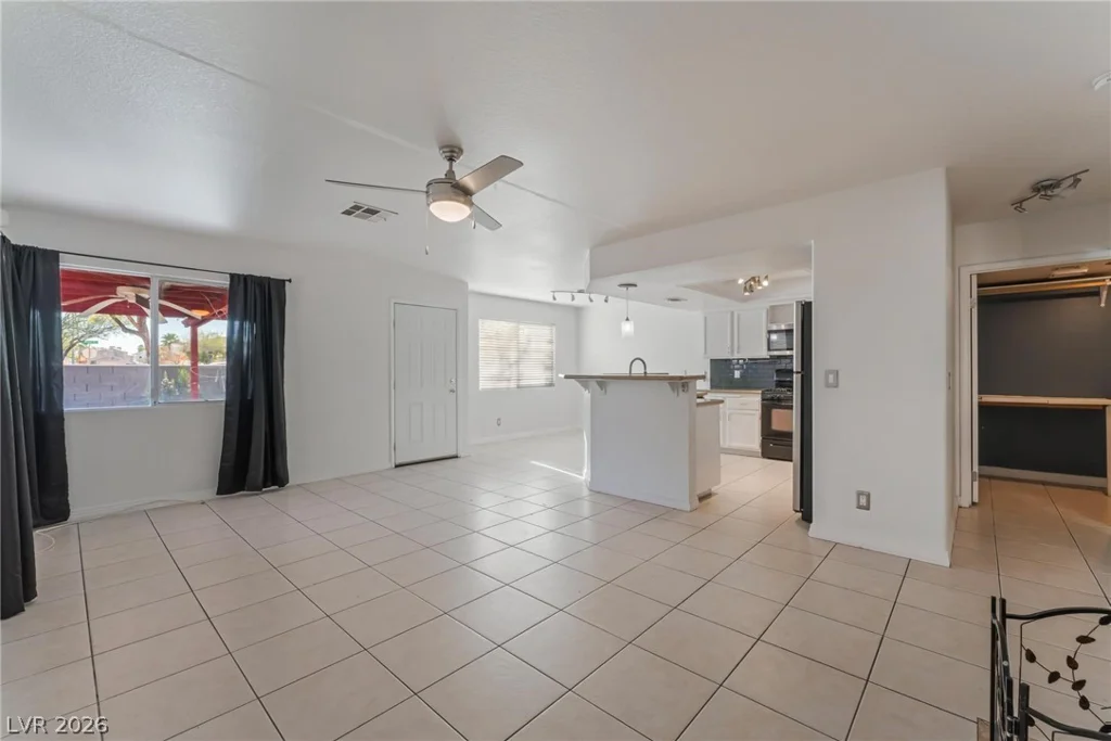 8317 Sky Canyon, Las Vegas, NV 89128