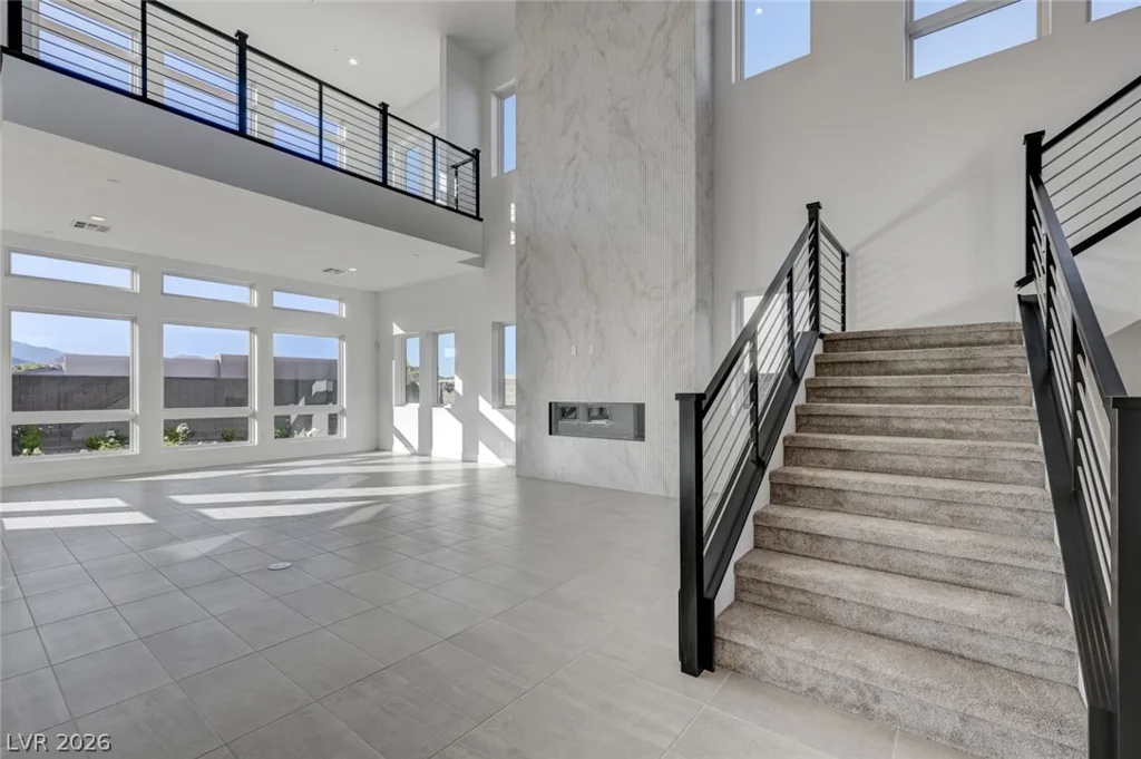10738 Desert Heights, Las Vegas, NV 89135