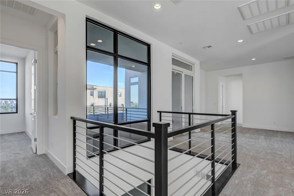 10738 Desert Heights, Las Vegas, NV 89135