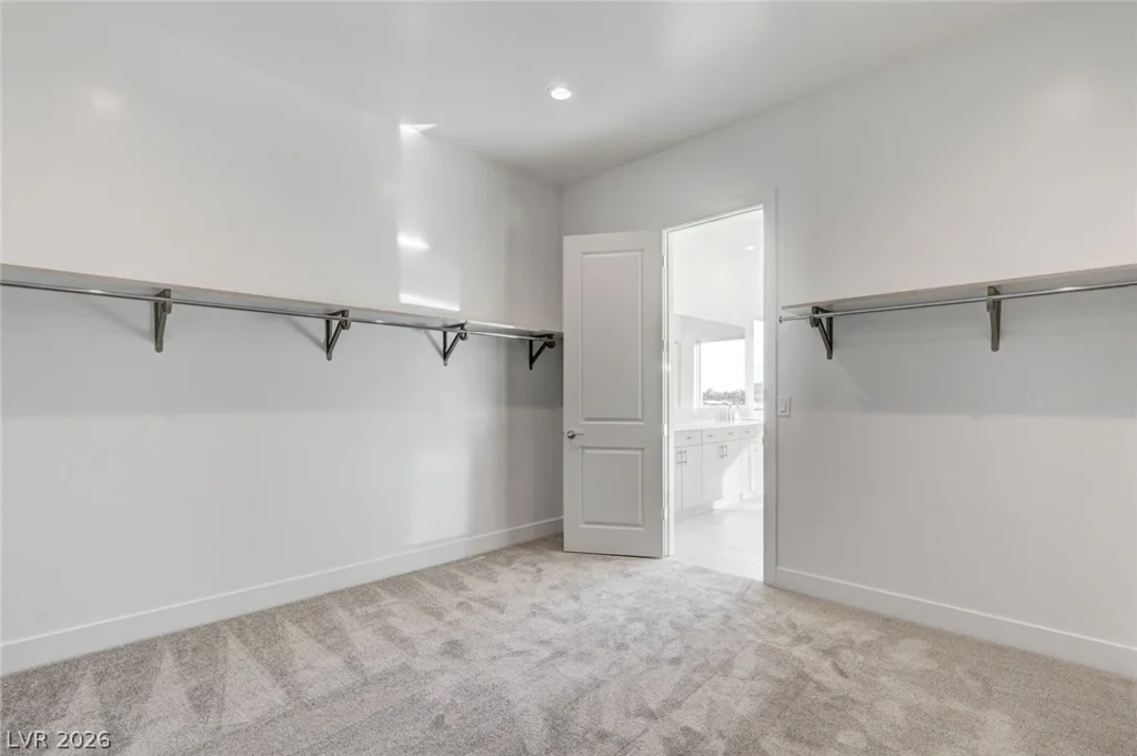 10738 Desert Heights, Las Vegas, NV 89135
