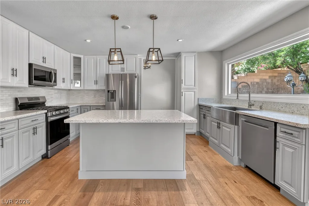 7444 Shangri La, Las Vegas, NV 89147