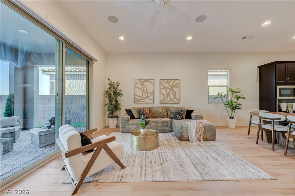406 Nine Mile Creek, Las Vegas, NV 89138