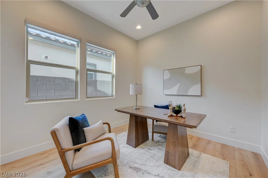406 Nine Mile Creek, Las Vegas, NV 89138