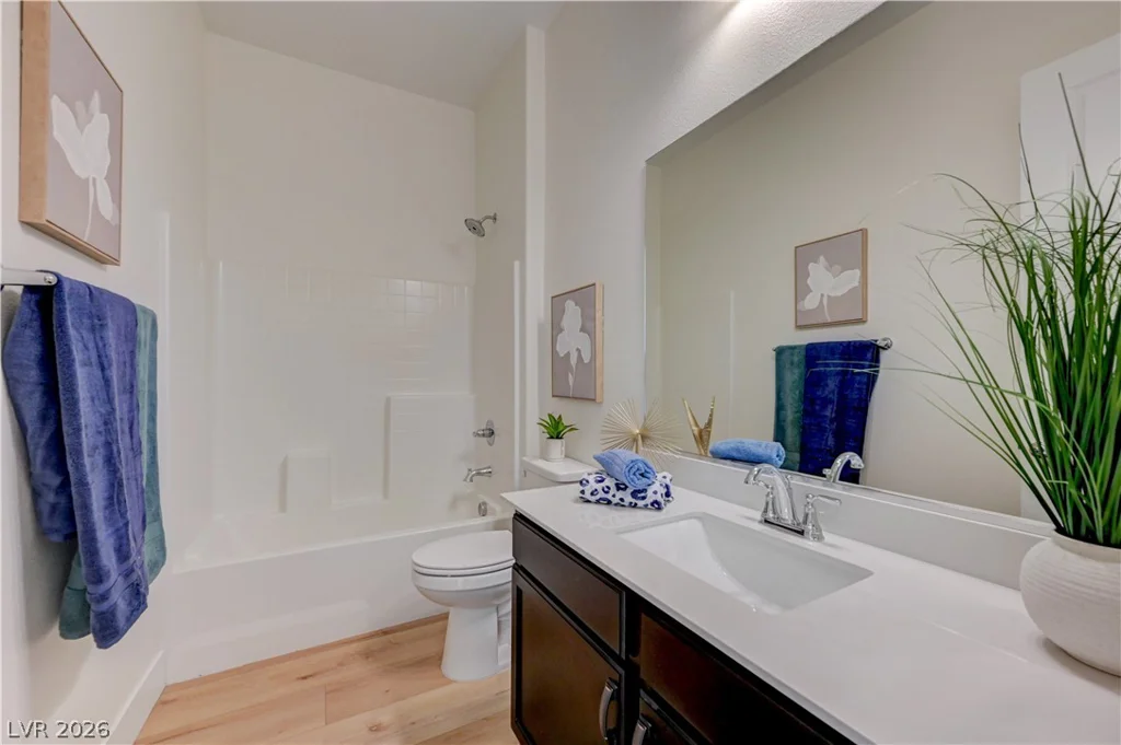 406 Nine Mile Creek, Las Vegas, NV 89138