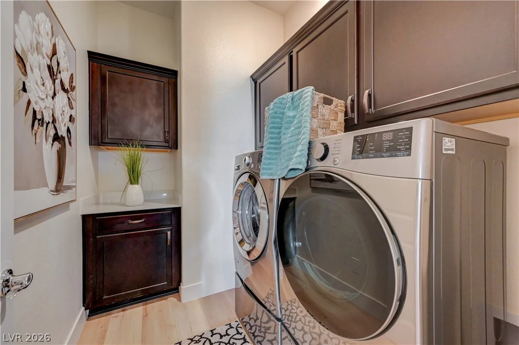 406 Nine Mile Creek, Las Vegas, NV 89138
