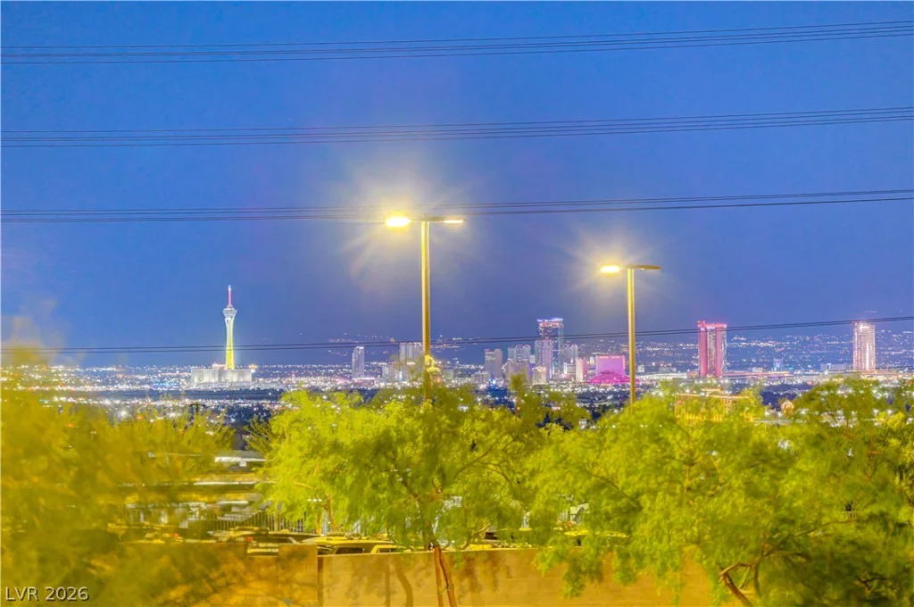 406 Nine Mile Creek, Las Vegas, NV 89138