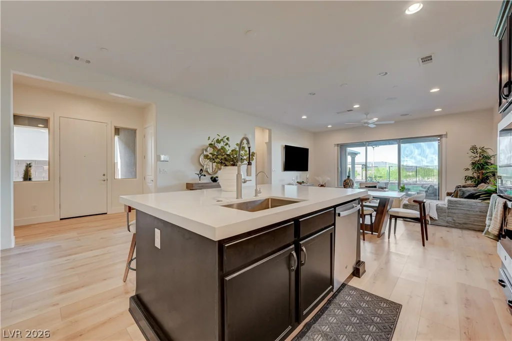 406 Nine Mile Creek, Las Vegas, NV 89138