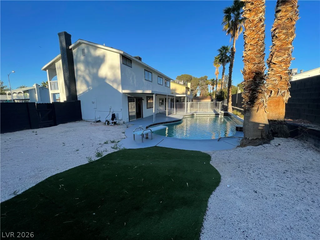 2611 Bolero, Las Vegas, NV 89121