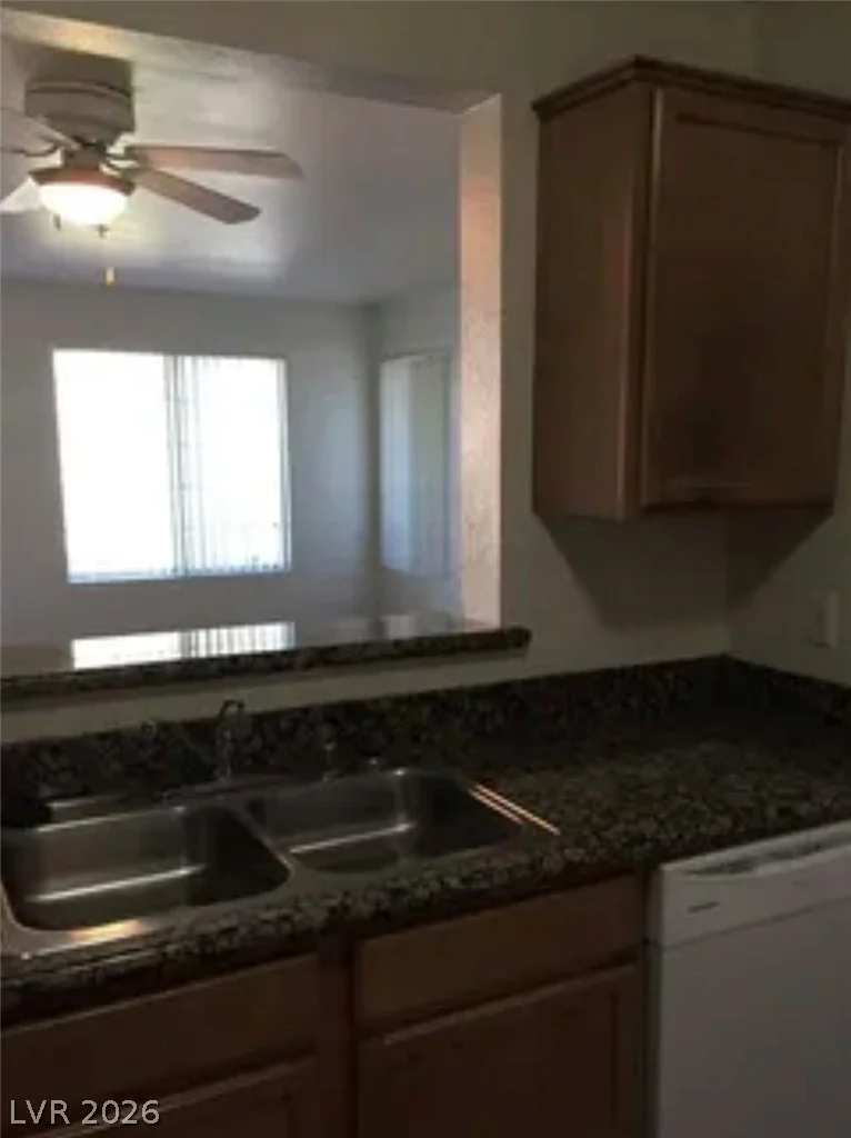 7720 Secret Shore, Las Vegas, NV 89128