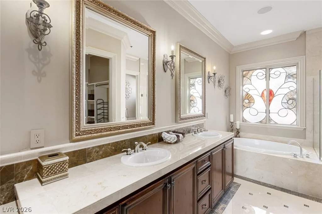 15 Via Mantova, Henderson, NV 89011