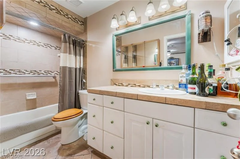 4300 Thom, Las Vegas, NV 89130