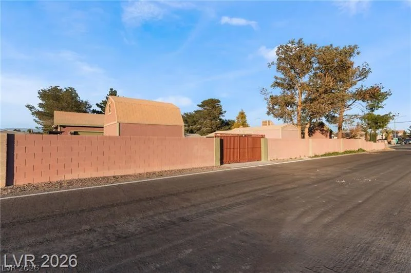 4300 Thom, Las Vegas, NV 89130