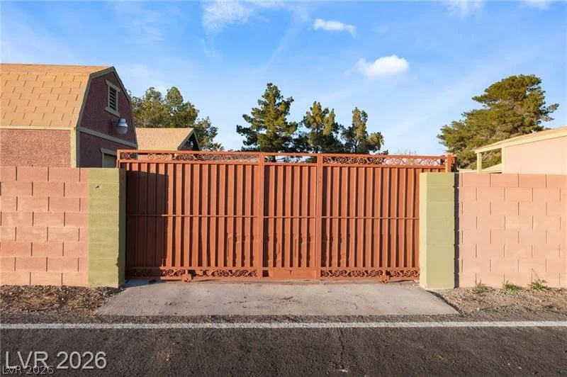 4300 Thom, Las Vegas, NV 89130