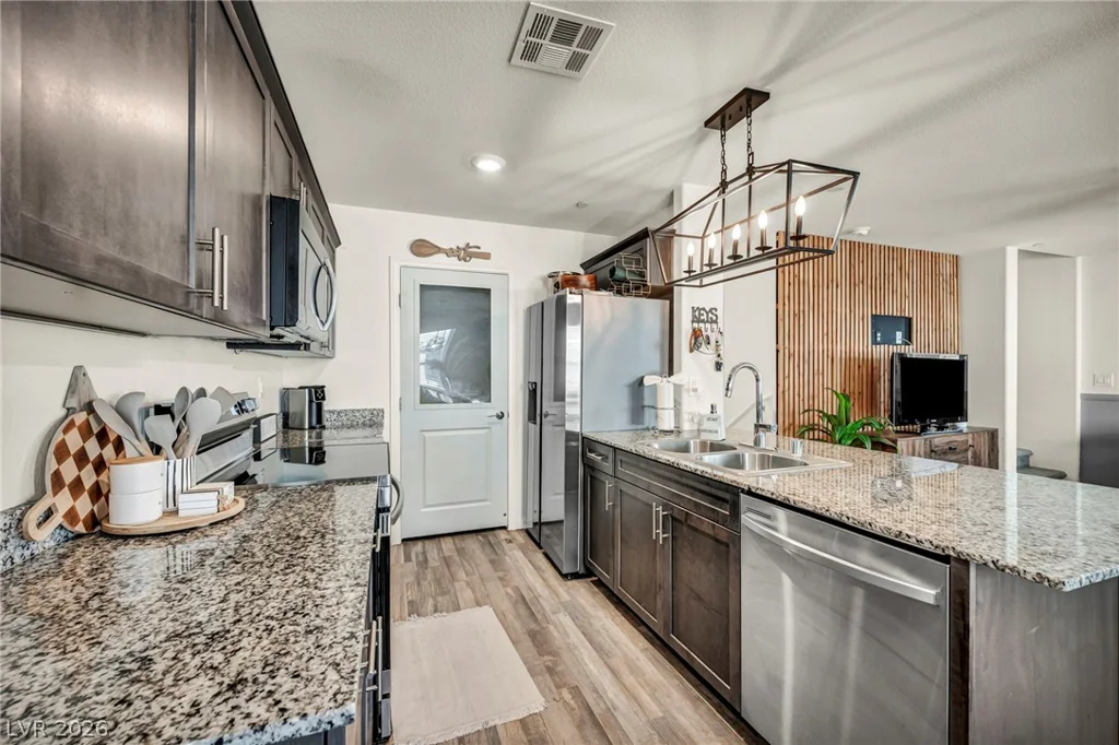 7018 Spicy Merlot, North Las Vegas, NV 89086