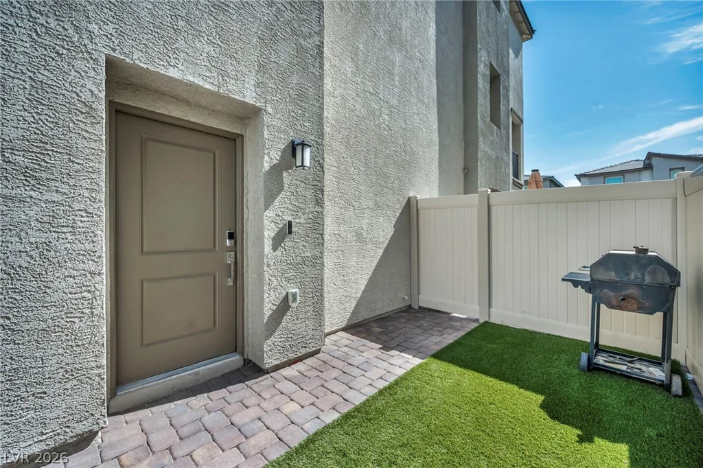 7018 Spicy Merlot, North Las Vegas, NV 89086