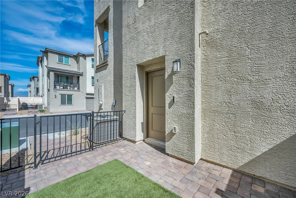7018 Spicy Merlot, North Las Vegas, NV 89086
