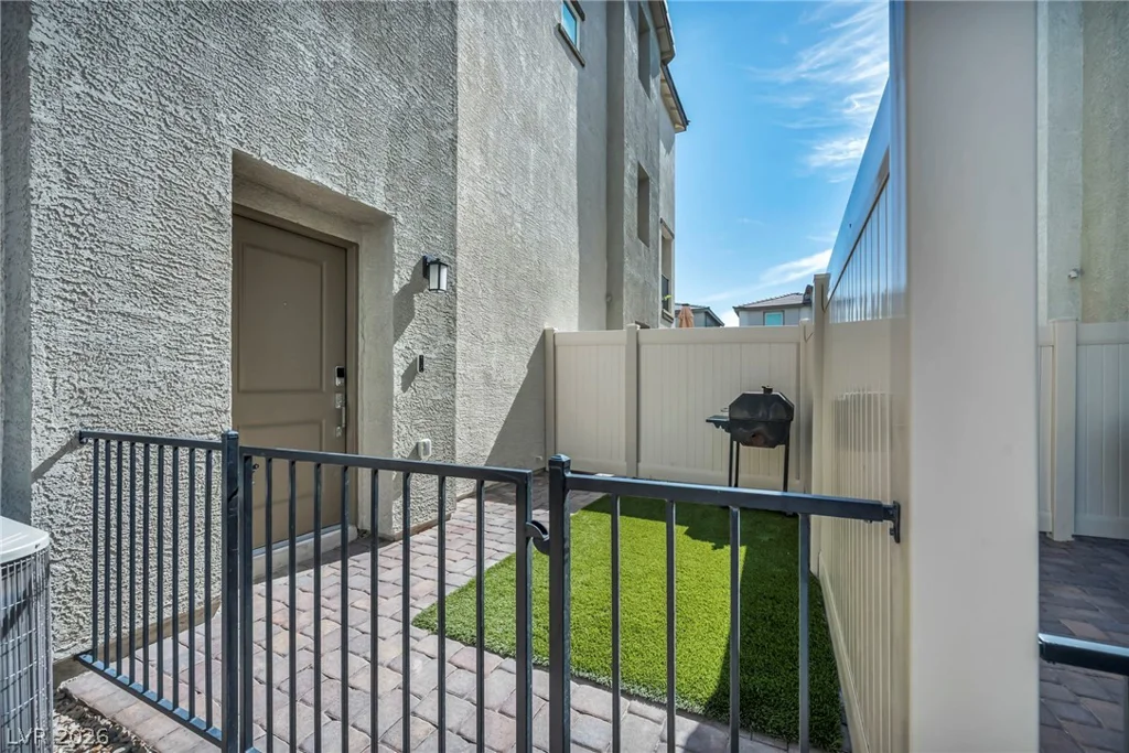 7018 Spicy Merlot, North Las Vegas, NV 89086